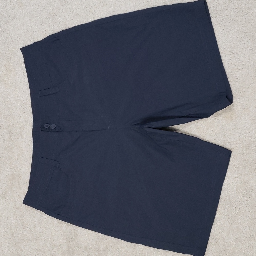 Eddie Bauer Navy Blue Nylon/Spandex Shorts w/Belt loops Zipper Button Fr…